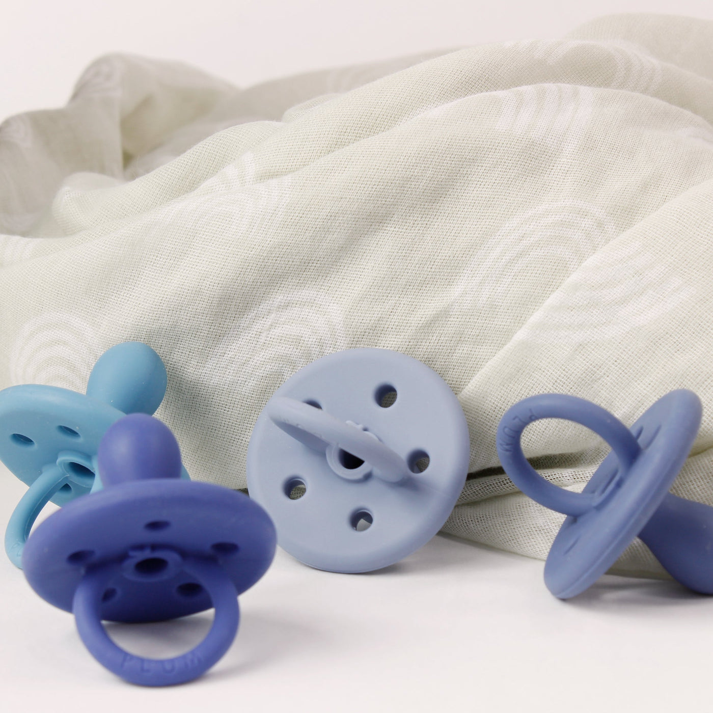 4 Silicone Soothers colour bundle - Breezy Blues